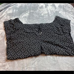 Old Navy Flowy Cropped Pants Size XL